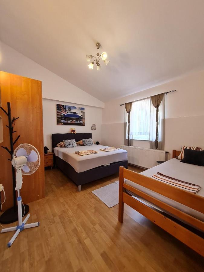 Apartmani Amans Pula Exterior photo